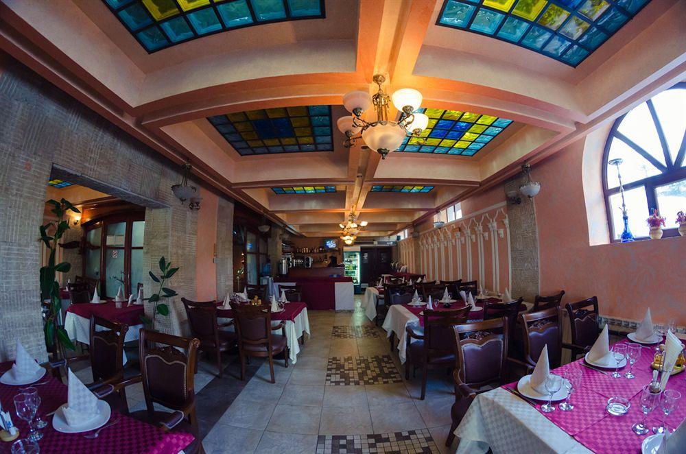 Predeal Comfort Suites Restaurant foto